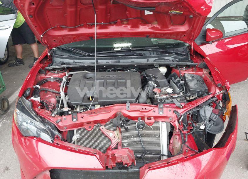 Photo 10 of 2018 Toyota Corolla LE (VIN 2T1BURHE5JC046450)