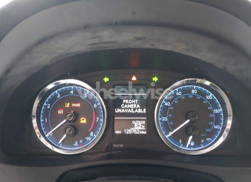 Photo 7 of 2018 Toyota Corolla LE (VIN 2T1BURHE5JC046450)