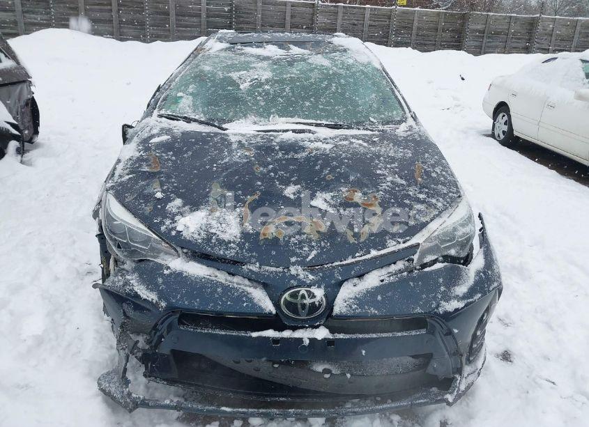 Photo 6 of 2018 Toyota Corolla L/LE/XLE/SE/XSE (VIN 2T1BURHE5JC055407)