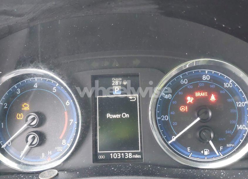 Photo 7 of 2018 Toyota Corolla L/LE/XLE/SE/XSE (VIN 2T1BURHE5JC055407)