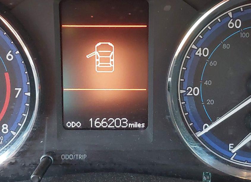 Photo 15 of 2018 Toyota Corolla LE (VIN 2T1BURHE5JC072580)