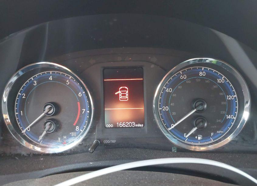 Photo 7 of 2018 Toyota Corolla LE (VIN 2T1BURHE5JC072580)