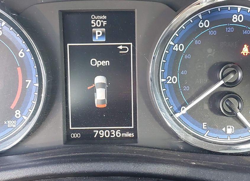 Photo 15 of 2018 Toyota Corolla L/LE/XLE/SE/XSE (VIN 2T1BURHE5JC075754)