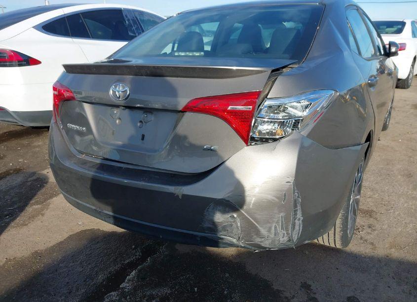 Photo 6 of 2018 Toyota Corolla L/LE/XLE/SE/XSE (VIN 2T1BURHE5JC075754)