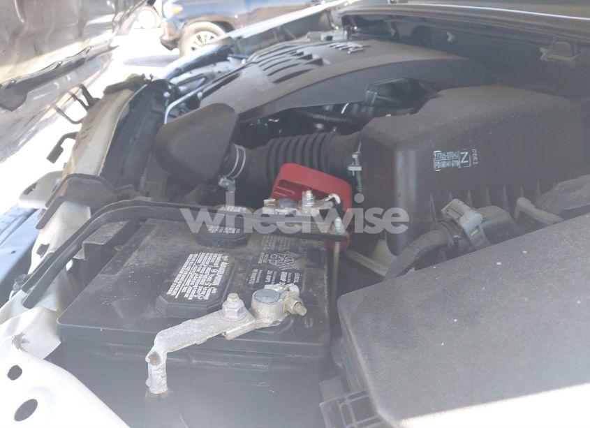 Photo 10 of 2018 Toyota Corolla LE (VIN 2T1BURHE5JC075916)