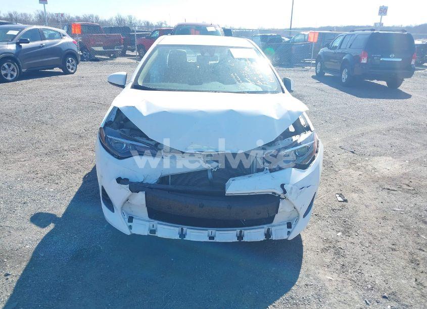 Photo 6 of 2018 Toyota Corolla LE (VIN 2T1BURHE5JC075916)