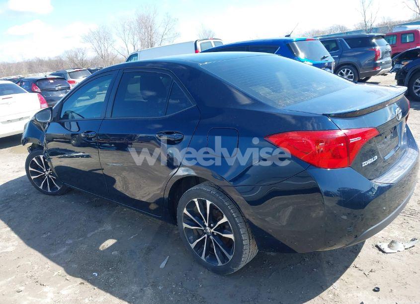 Photo 15 of 2018 Toyota Corolla SE (VIN 2T1BURHE5JC078623)