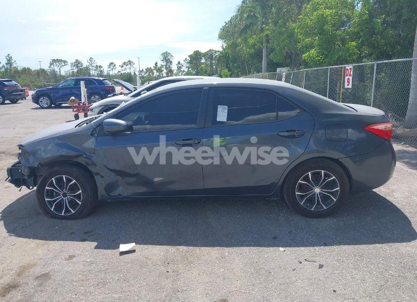 Photo 15 of 2018 Toyota Corolla LE (VIN 2T1BURHE5JC081201)