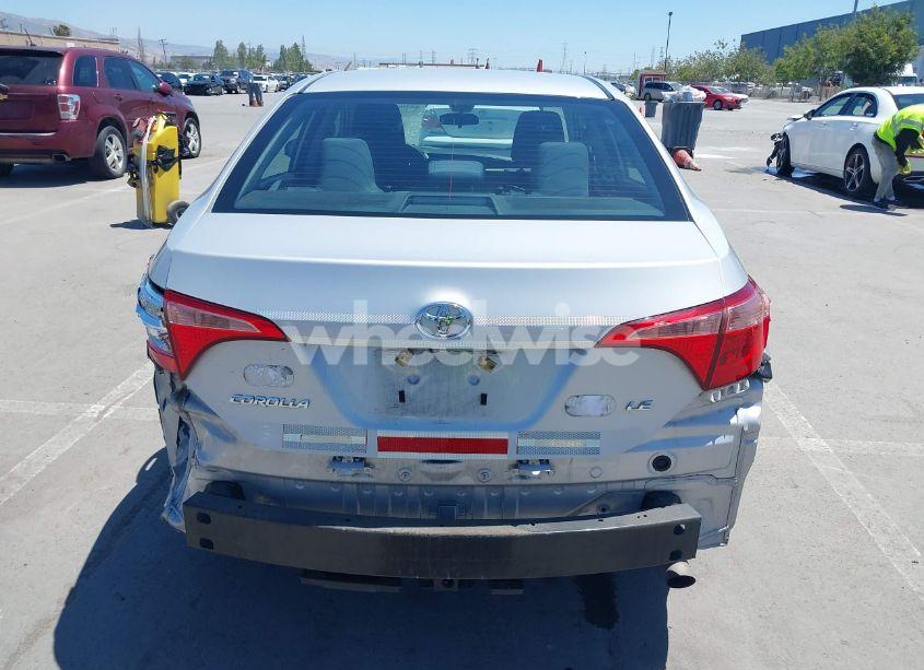 Photo 17 of 2018 Toyota Corolla LE (VIN 2T1BURHE5JC101432)
