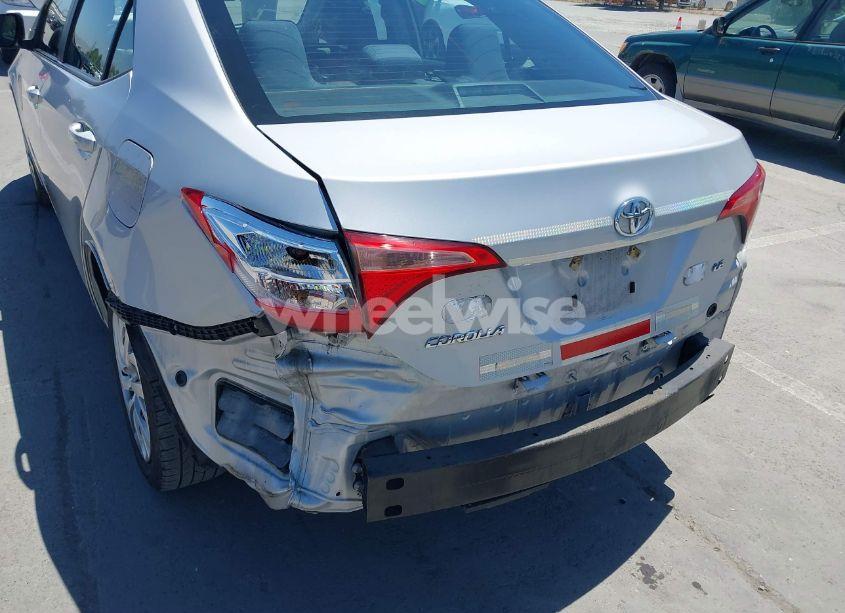 Photo 6 of 2018 Toyota Corolla LE (VIN 2T1BURHE5JC101432)