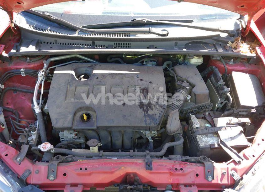 Photo 10 of 2018 Toyota Corolla LE (VIN 2T1BURHE5JC107361)