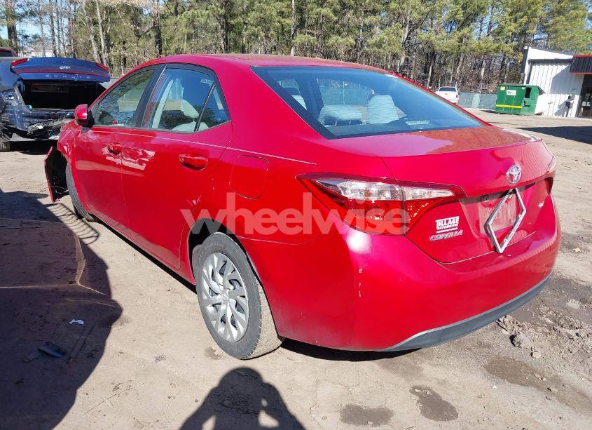 Photo 3 of 2018 Toyota Corolla LE (VIN 2T1BURHE5JC107361)