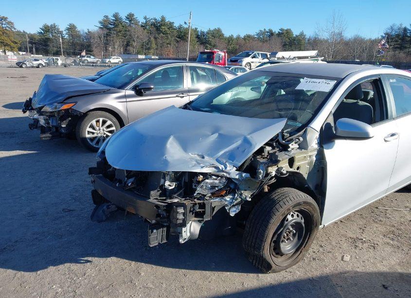 Photo 6 of 2018 Toyota Corolla LE (VIN 2T1BURHE5JC121597)