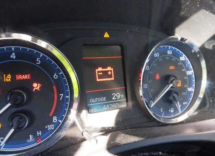 Photo 7 of 2018 Toyota Corolla LE (VIN 2T1BURHE5JC121597)