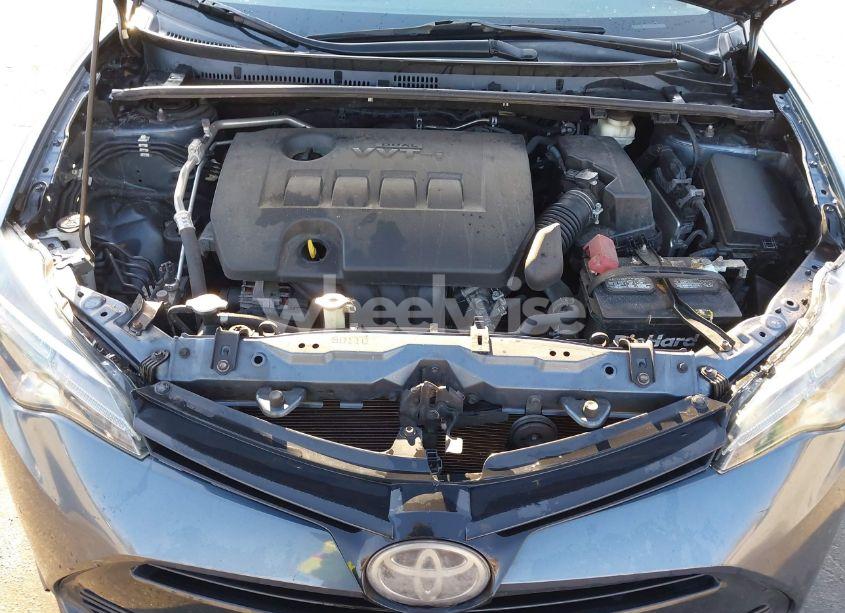 Photo 10 of 2018 Toyota Corolla LE (VIN 2T1BURHE5JC969463)