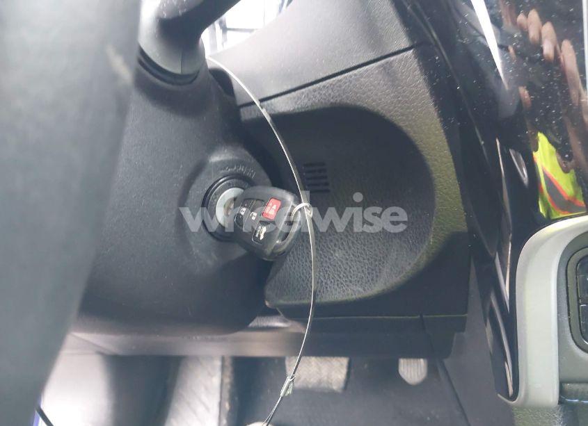 Photo 11 of 2018 Toyota Corolla SE (VIN 2T1BURHE5JC973402)