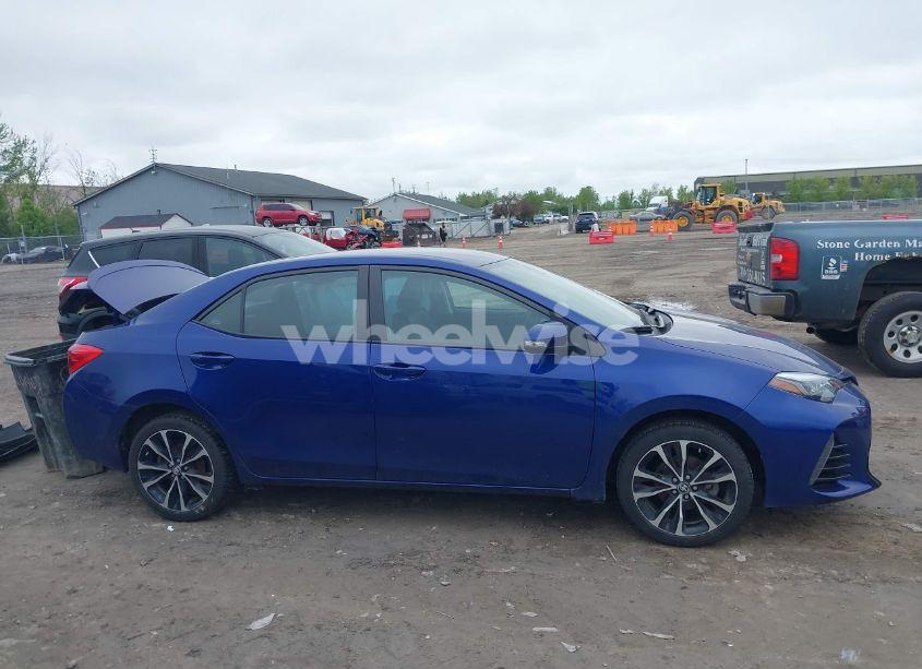 Photo 13 of 2018 Toyota Corolla SE (VIN 2T1BURHE5JC973402)