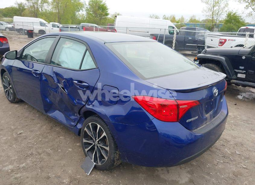Photo 6 of 2018 Toyota Corolla SE (VIN 2T1BURHE5JC973402)