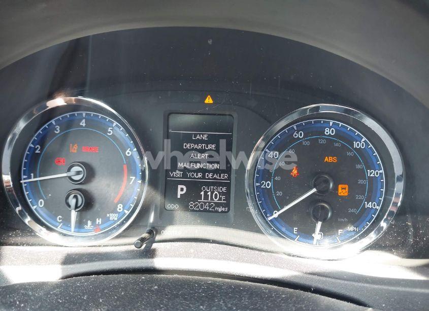 Photo 7 of 2018 Toyota Corolla LE (VIN 2T1BURHE5JC984867)