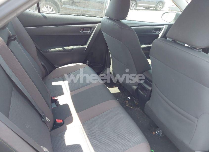 Photo 8 of 2018 Toyota Corolla LE (VIN 2T1BURHE5JC984867)