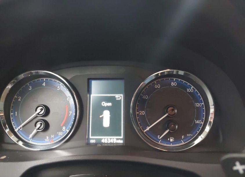 Photo 7 of 2018 Toyota Corolla SE (VIN 2T1BURHE5JC996923)