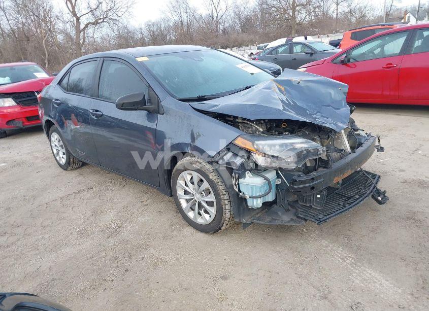 2019 Toyota Corolla LE (VIN 2T1BURHE5KC126459) main photo