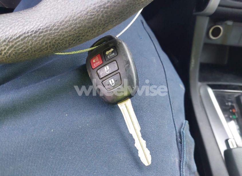 Photo 11 of 2019 Toyota Corolla LE (VIN 2T1BURHE5KC126459)