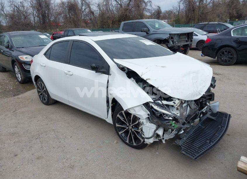 2019 Toyota Corolla XSE (VIN 2T1BURHE5KC126607) main photo