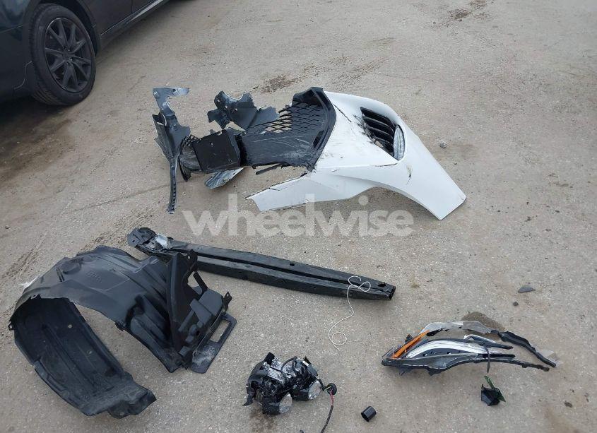 Photo 12 of 2019 Toyota Corolla XSE (VIN 2T1BURHE5KC126607)