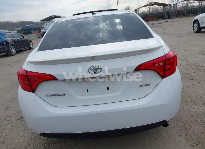 Photo 17 of 2019 Toyota Corolla XSE (VIN 2T1BURHE5KC126607)