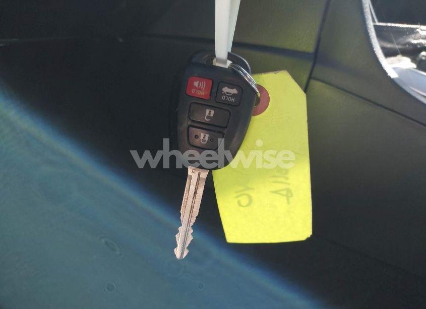 Photo 11 of 2019 Toyota Corolla LE (VIN 2T1BURHE5KC126901)