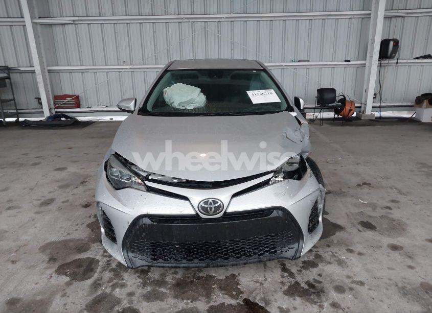 Photo 12 of 2019 Toyota Corolla SE (VIN 2T1BURHE5KC134917)