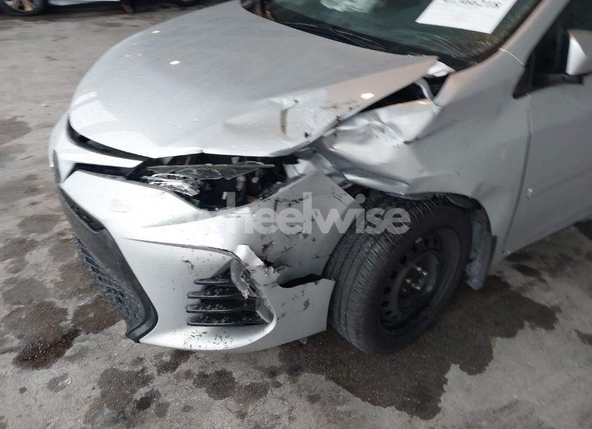 Photo 6 of 2019 Toyota Corolla SE (VIN 2T1BURHE5KC134917)