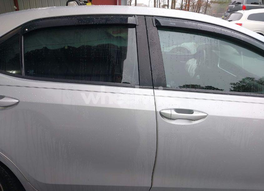 Photo 13 of 2019 Toyota Corolla XSE (VIN 2T1BURHE5KC141432)