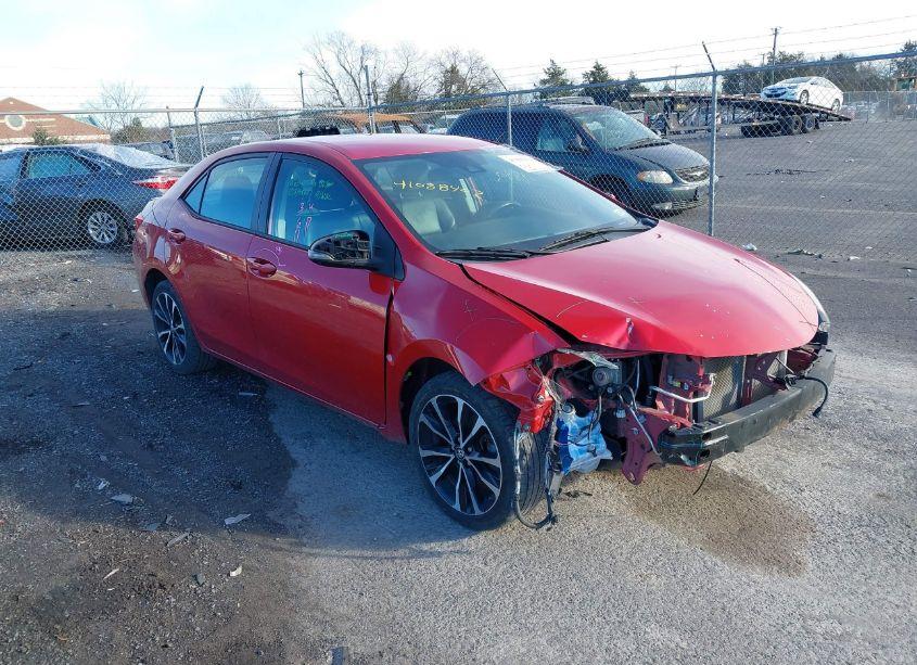 2019 Toyota Corolla SE (VIN 2T1BURHE5KC144122) main photo