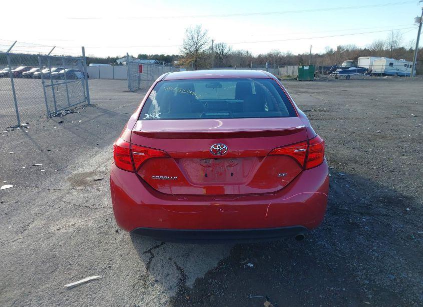 Photo 17 of 2019 Toyota Corolla SE (VIN 2T1BURHE5KC144122)