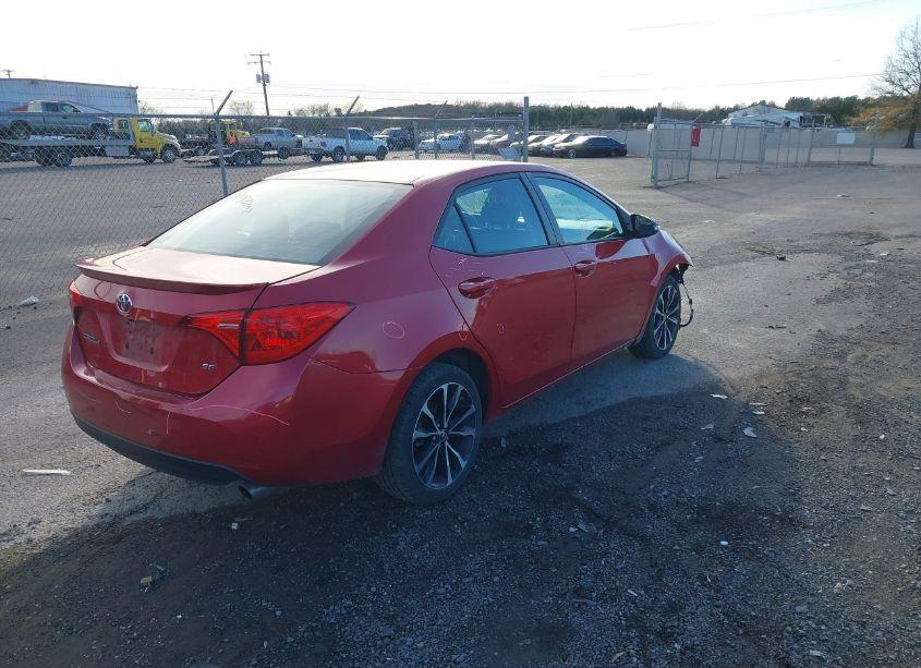 Photo 4 of 2019 Toyota Corolla SE (VIN 2T1BURHE5KC144122)