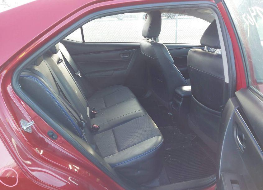 Photo 8 of 2019 Toyota Corolla SE (VIN 2T1BURHE5KC144122)