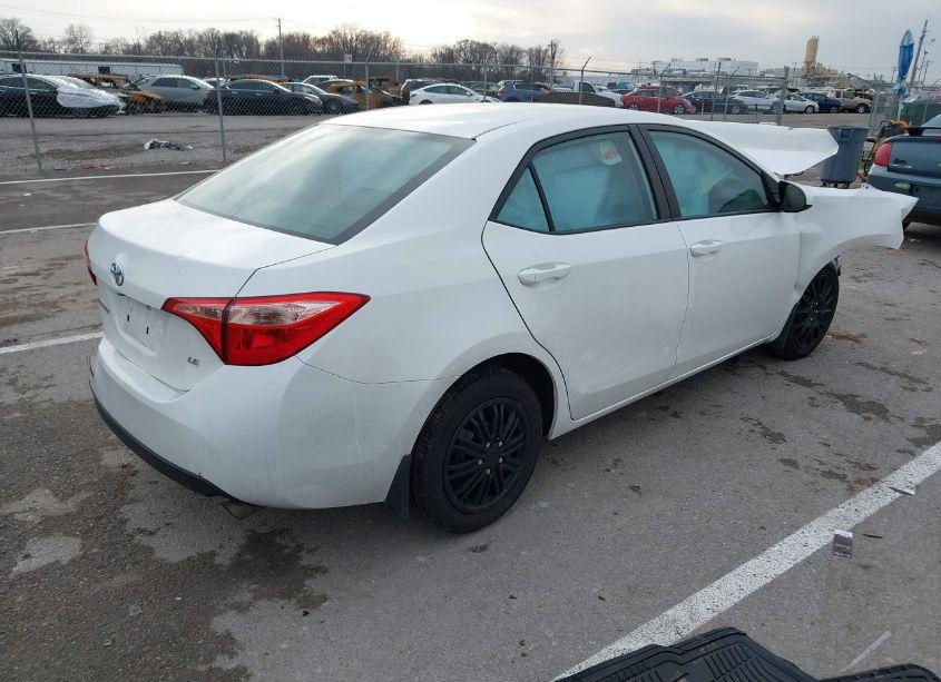 Photo 4 of 2019 Toyota Corolla LE (VIN 2T1BURHE5KC159140)