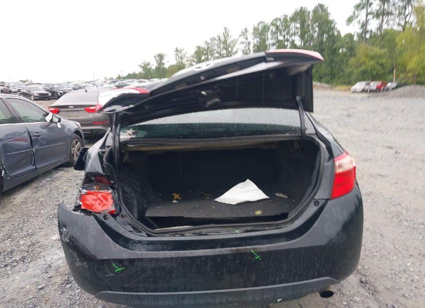 Photo 16 of 2019 Toyota Corolla L (VIN 2T1BURHE5KC162653)