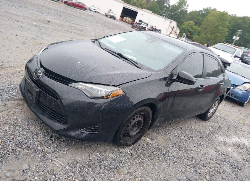 Photo 2 of 2019 Toyota Corolla L (VIN 2T1BURHE5KC162653)