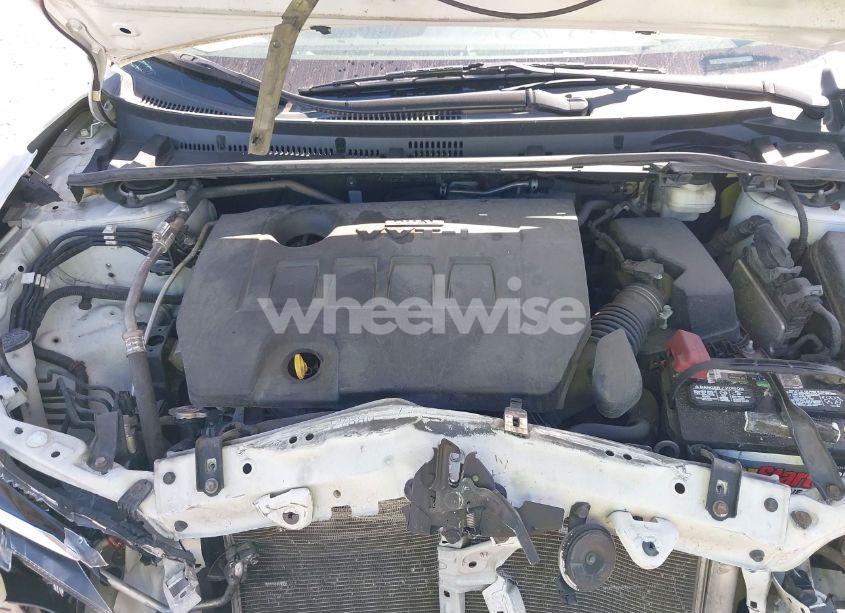 Photo 10 of 2019 Toyota Corolla LE (VIN 2T1BURHE5KC169697)