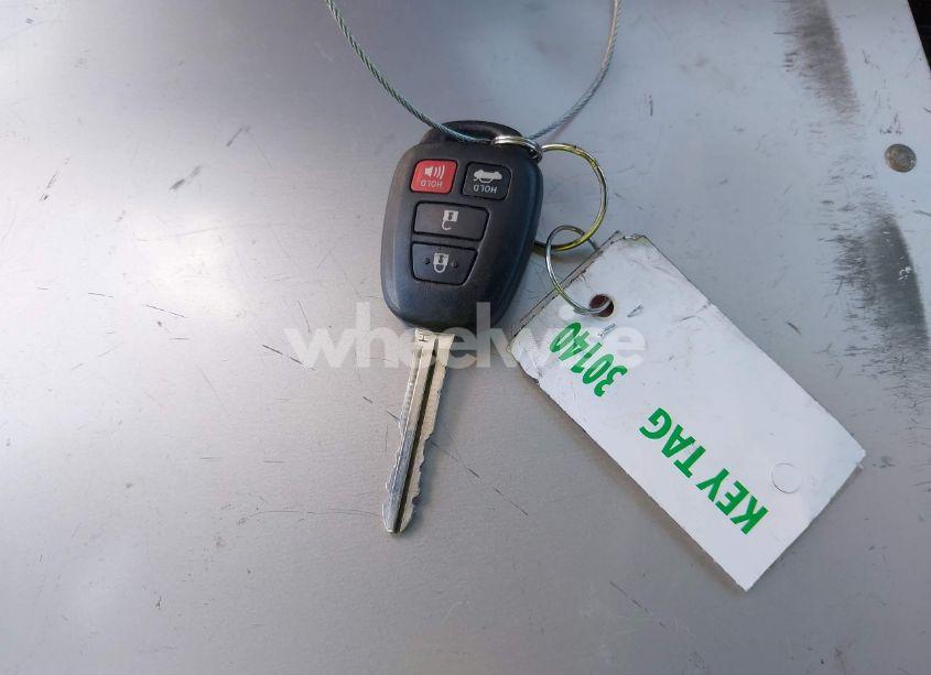 Photo 11 of 2019 Toyota Corolla LE (VIN 2T1BURHE5KC169697)