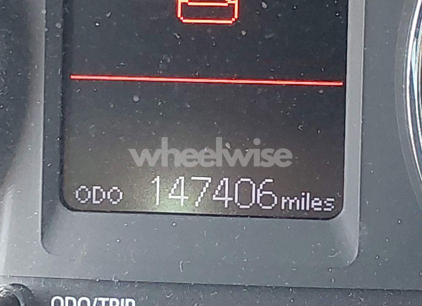 Photo 16 of 2019 Toyota Corolla LE (VIN 2T1BURHE5KC169697)