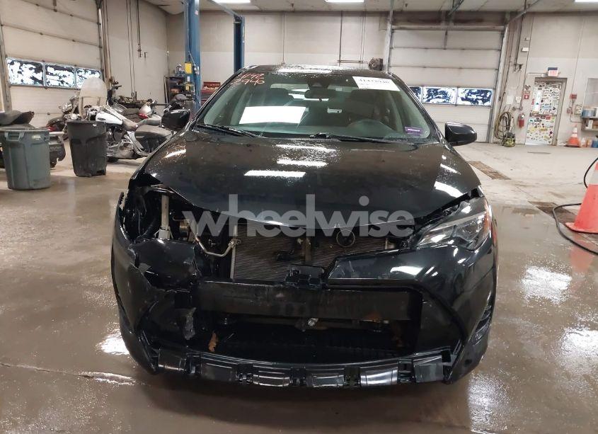 Photo 13 of 2019 Toyota Corolla LE (VIN 2T1BURHE5KC170378)