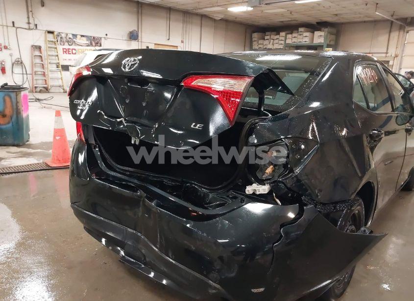 Photo 18 of 2019 Toyota Corolla LE (VIN 2T1BURHE5KC170378)