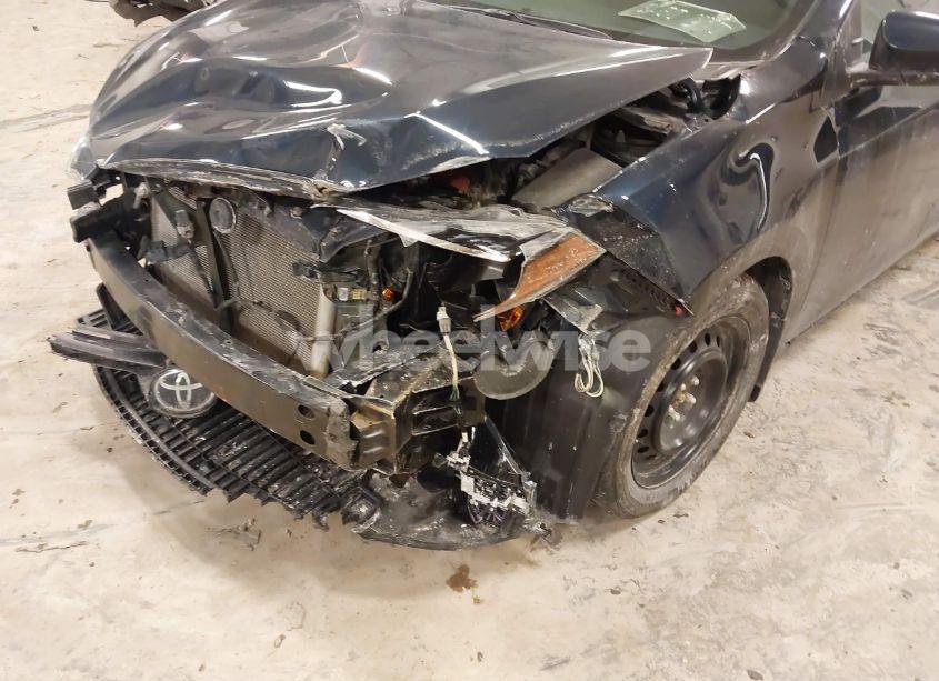 Photo 6 of 2019 Toyota Corolla LE (VIN 2T1BURHE5KC171515)