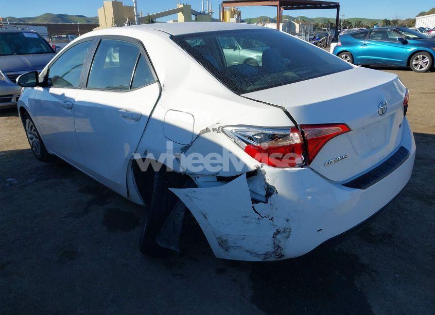 Photo 3 of 2019 Toyota Corolla LE (VIN 2T1BURHE5KC175774)