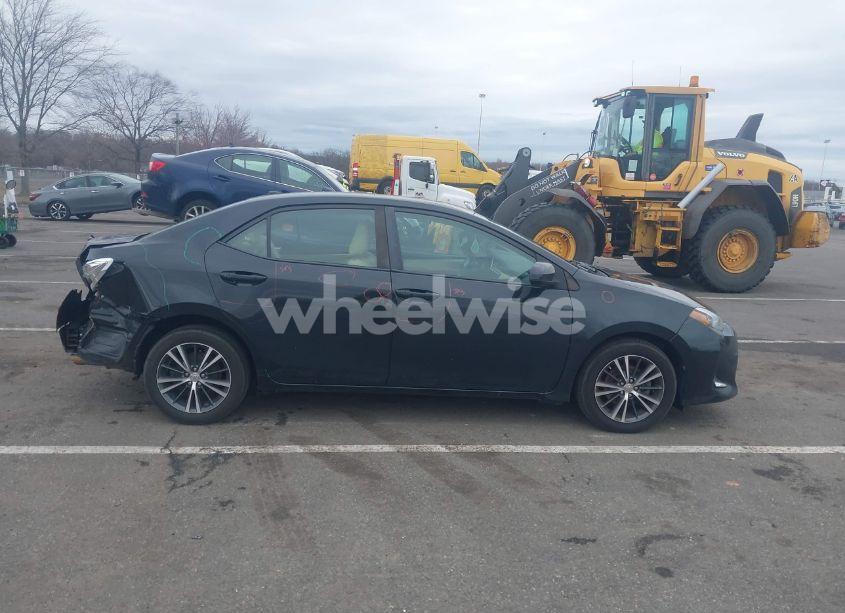 Photo 13 of 2019 Toyota Corolla LE (VIN 2T1BURHE5KC184233)