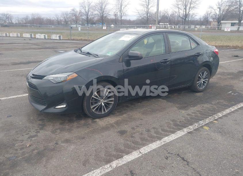 Photo 2 of 2019 Toyota Corolla LE (VIN 2T1BURHE5KC184233)